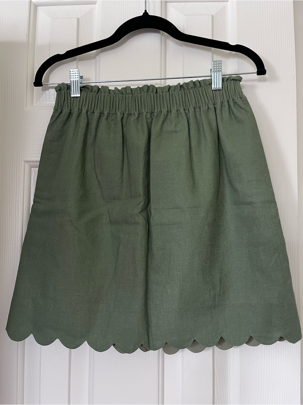 J. Crew size 0 Sage Green Scallop-Hem Women's pull on/elastic waist skirt - Picture 6 of 7